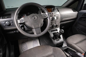 Минивэн Opel Zafira 2007 года, 479000 рублей, Сургут