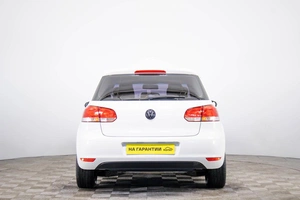 Хетчбэк Volkswagen Golf 2011 года, 699000 рублей, Пермь