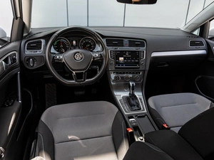 Хетчбэк Volkswagen Golf 2017 года, 1597000 рублей, Краснодар