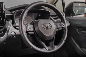 Седан Toyota Corolla 2020 года, 1699000 рублей, Томск