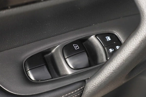 Внедорожник Nissan Rogue 2017 года, 2019000 рублей, Новосибирск