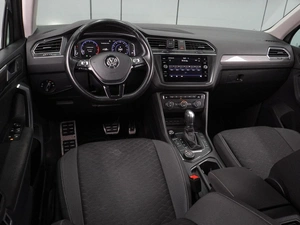 Внедорожник Volkswagen Tiguan 2018 года, 2334000 рублей, Воронеж
