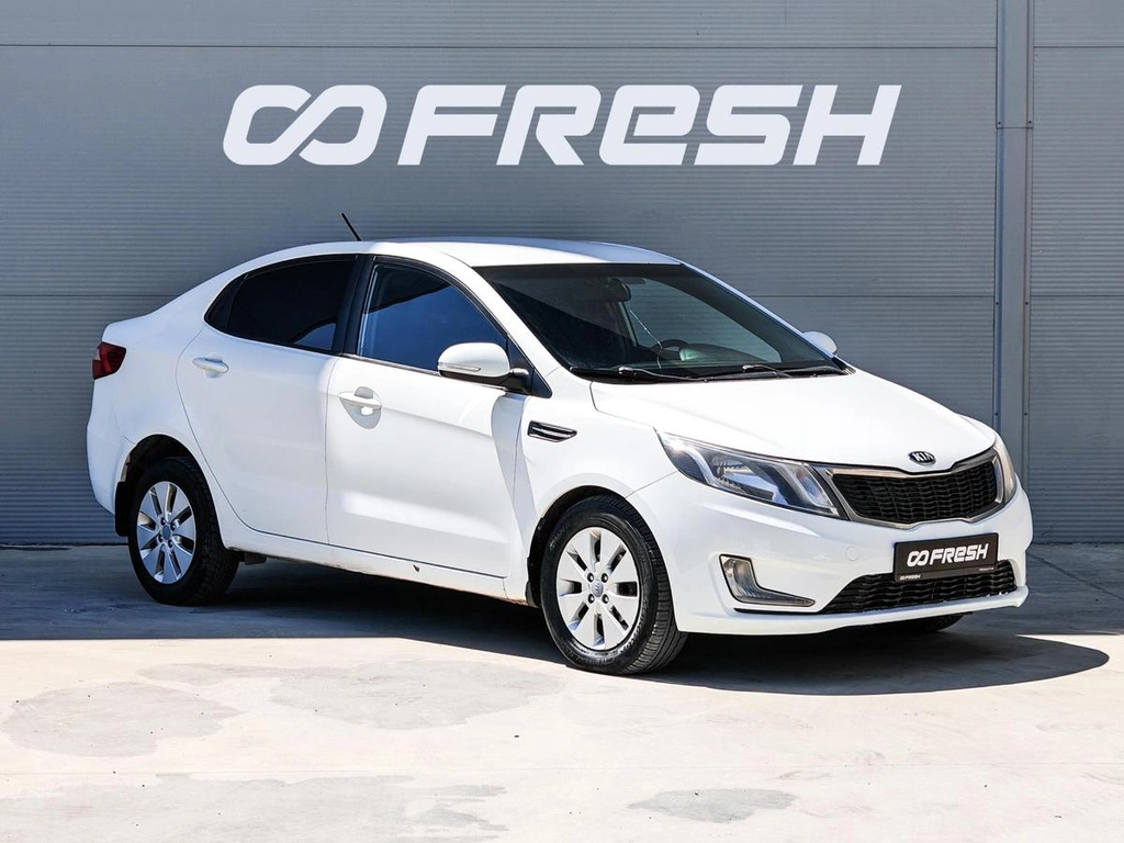 Седан Kia Rio 2014 года, 680000 рублей, Краснодар