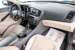 Седан Kia Optima 2012 года, 1399000 рублей, Красноярск