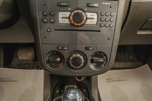 Хетчбэк Opel Corsa 2012 года, 699000 рублей, Челябинск