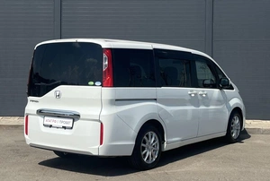 Минивэн Honda Stepwgn 2018 года, 1890000 рублей, Солонцы