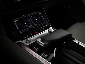 Внедорожник Audi e-tron 2021 года, 5547031 рублей, Москва