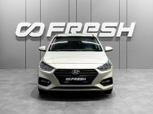 Седан Hyundai Solaris 2018 года, 1359000 рублей, Тюмень