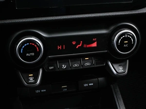 Хетчбэк Kia Rio X 2022 года, 1979000 рублей, Кирилловка