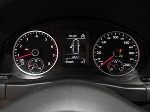 Внедорожник Volkswagen Tiguan 2013 года, 1327000 рублей, Красноярск