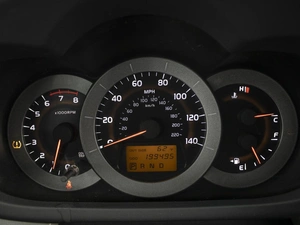 Внедорожник Toyota RAV4 2006 года, 1260000 рублей, Омск