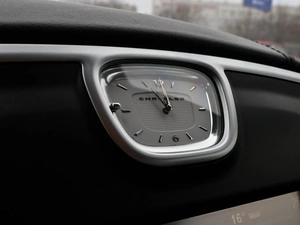Седан Chrysler 300C 2012 года, 1699000 рублей, Волгоград