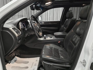 Внедорожник Jeep Grand Cherokee 2013 года, 2199000 рублей, Красноярск