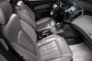 Хетчбэк Chevrolet Cruze 2013 года, 799000 рублей, Сургут