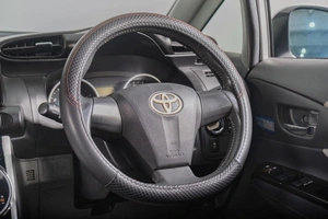 Минивэн Toyota Wish 2011 года, 1379000 рублей, Томск
