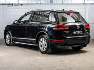 Внедорожник Volkswagen Touareg 2011 года, 1855000 рублей, Ставрополь