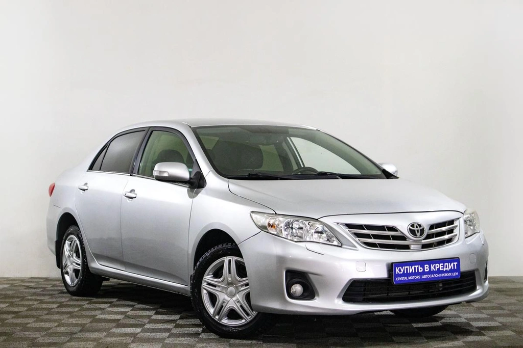 Седан Toyota Corolla 2011 года, 1199000 рублей, Сургут