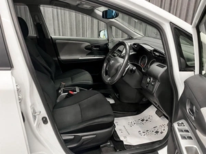 Минивэн Toyota Wish 2009 года, 1250000 рублей, Красноярск