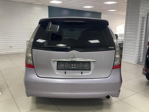 Минивэн Mitsubishi Grandis 2003 года, 540000 рублей, Ачинск