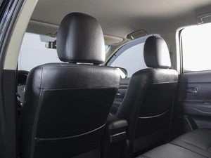 Внедорожник Mitsubishi Outlander 2015 года, 1850000 рублей, Омск