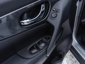 Внедорожник Nissan X-Trail 2015 года, 1549000 рублей, Саратов