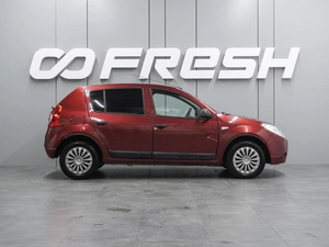 Хетчбэк Renault Sandero 2011 года, 549000 рублей, Воронеж
