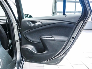 Универсал Opel Astra 2019 года, 1670000 рублей, Красноярск