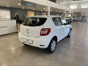 Хэтчбек Renault Sandero 2015 года, 620000 рублей, Орёл