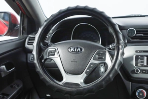 Седан Kia Rio 2015 года, 869000 рублей, Новосибирск