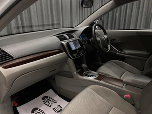 Седан Toyota Premio 2011 года, 1050000 рублей, Красноярск