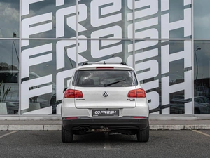 Внедорожник Volkswagen Tiguan 2013 года, 1020000 рублей, Краснодар