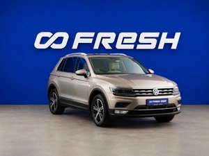 Внедорожник Volkswagen Tiguan 2017 года, 2490750 рублей, Москва