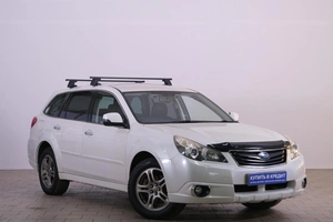 Универсал Subaru Outback 2011 года, 1599000 рублей, Омск
