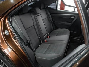 Седан Toyota Corolla 2018 года, 1899000 рублей, Тюмень