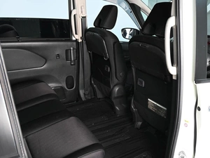 Минивэн Nissan Serena 2019 года, 2049000 рублей, Аксай