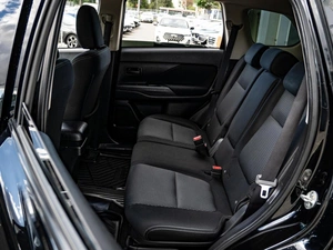 Внедорожник Mitsubishi Outlander 2017 года, 1530000 рублей, Краснодар