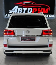 Внедорожник Toyota Land Cruiser 2016 года, 6400000 рублей, Красноярск