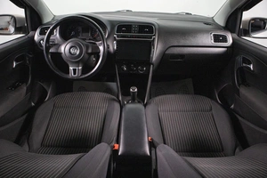 Седан Volkswagen Polo 2011 года, 649000 рублей, Сургут