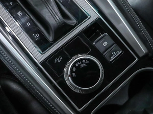 Внедорожник Mitsubishi Montero Sport 2022 года, 4200000 рублей, Красноярск