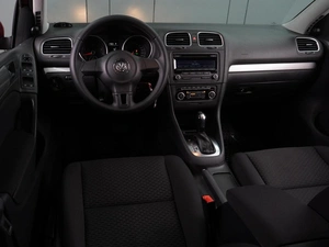 Хетчбэк Volkswagen Golf 2011 года, 899000 рублей, Воронеж