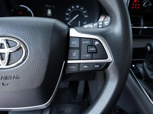 Минивэн Toyota Sienna 2021 года, 3999000 рублей, Ставрополь