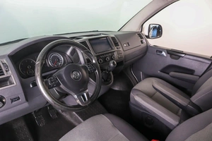 Минивэн Volkswagen Caravelle 2013 года, 2149000 рублей, Пермь