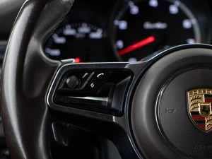 Внедорожник Porsche Macan Turbo 2014 года, 2877077 рублей, Москва