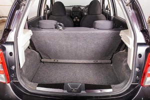 Хетчбэк Nissan March 2012 года, 589000 рублей, Томск