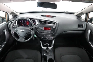 Хэтчбек Kia Ceed 2015 года, 1190000 рублей, Брянск