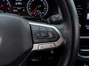 Лифтбек Volkswagen Polo 2021 года, 1619000 рублей, Саратов