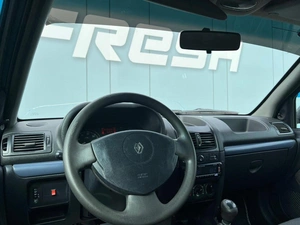 Хетчбэк Renault Clio 2004 года, 275000 рублей, Ижевск