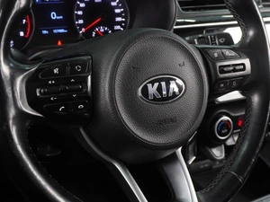 Седан Kia Rio 2017 года, 1463000 рублей, Воронеж