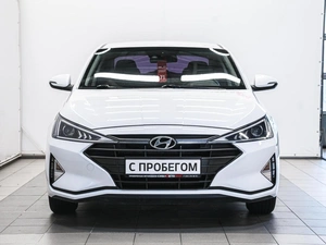 Седан Hyundai Avante 2019 года, 1600000 рублей, Красноярск