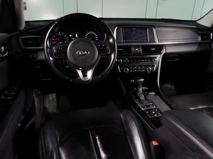Седан Kia Optima 2016 года, 1824000 рублей, Воронеж